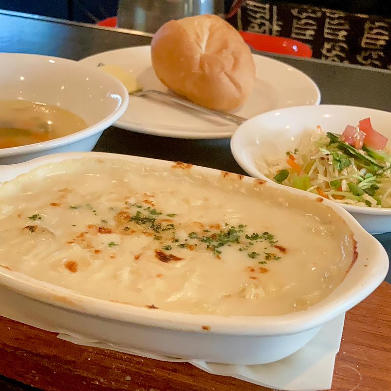 蟹のマカロニグラタン(ブカティーニ)