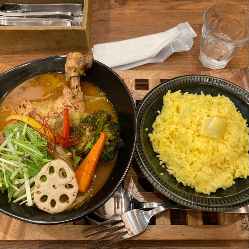 やわらか煮込みチキンレッグ(札幌スープカレー絲~いと~)