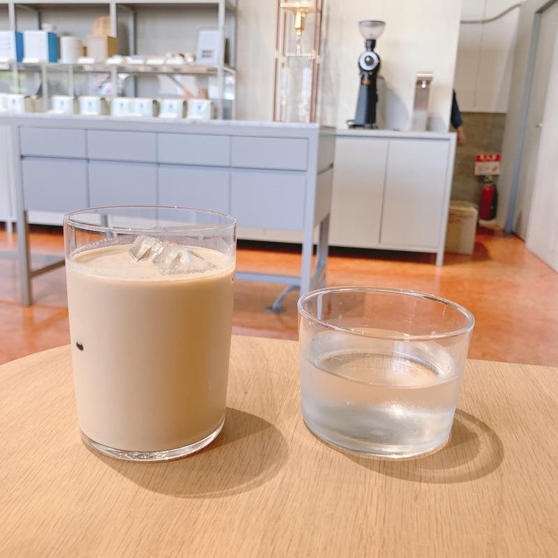 カフェラテ(ブルーボトルコーヒー 清澄白河 ロースタリー＆カフェ （Blue Bottle Coffee）)