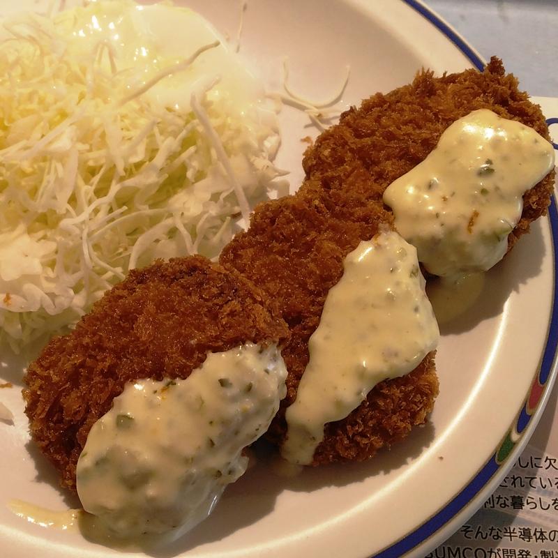 鮭チーズメンチタルタル(東京科学大学つばめ生協すずかけ台食堂)