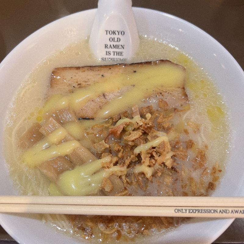 塩バターにんにくらーめん(OLD RAMEN)