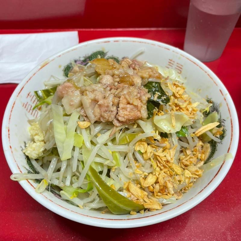 ラーメン豚一枚麺半分　汁無し(ラーメン二郎 越谷店)