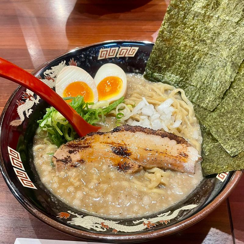 最強濃度 禁断の豚骨らーめん(ラーメンステーション 平塚店)