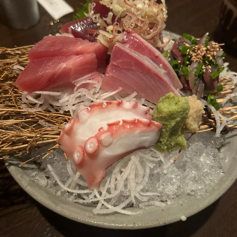 刺身盛り合わせ(串とんぼ 夷 （クシトンボエビス）)