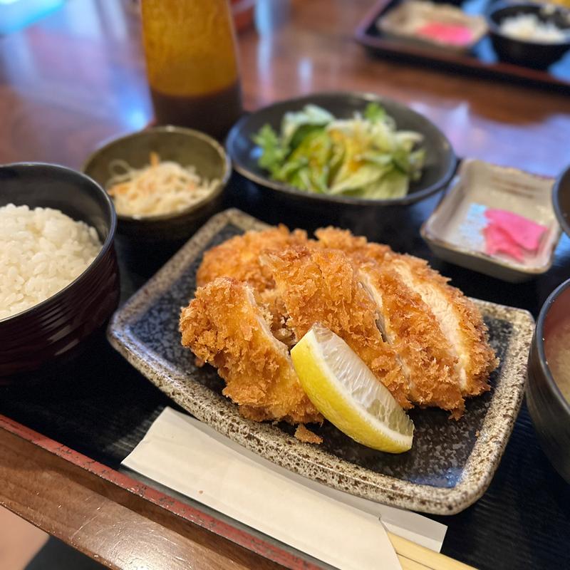 チキンカツ定食(おろしポン酢付き)(炭火焼鳥トリトモ)