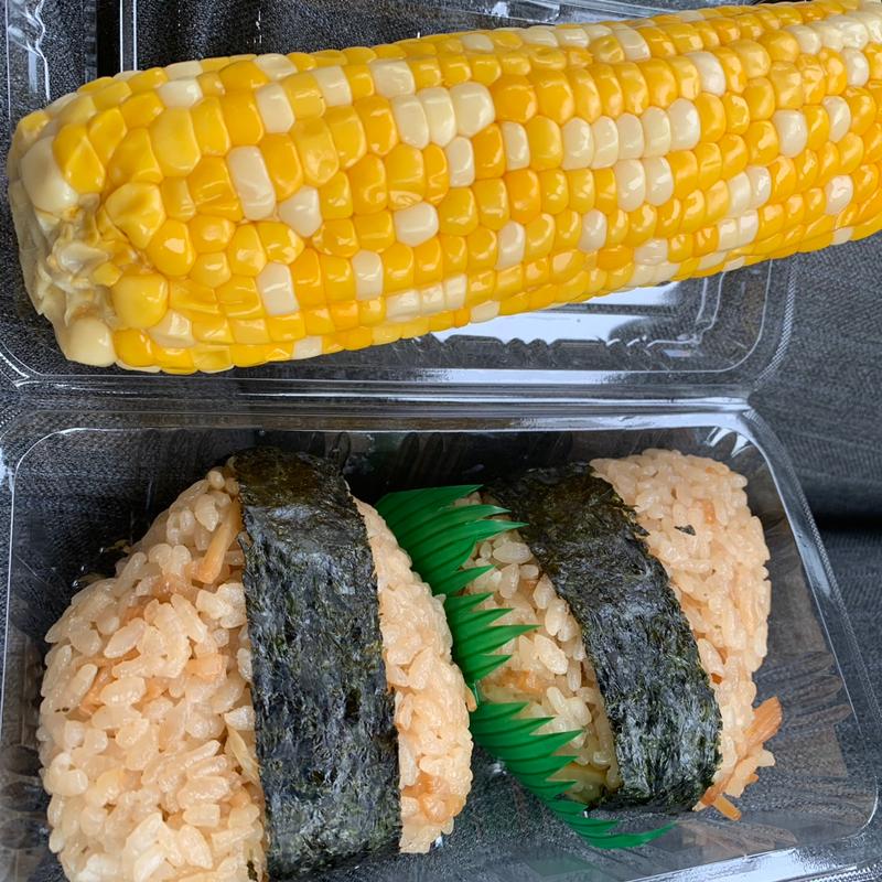 ホタテめしおにぎりとどさんこきび(さるふつ公園 )