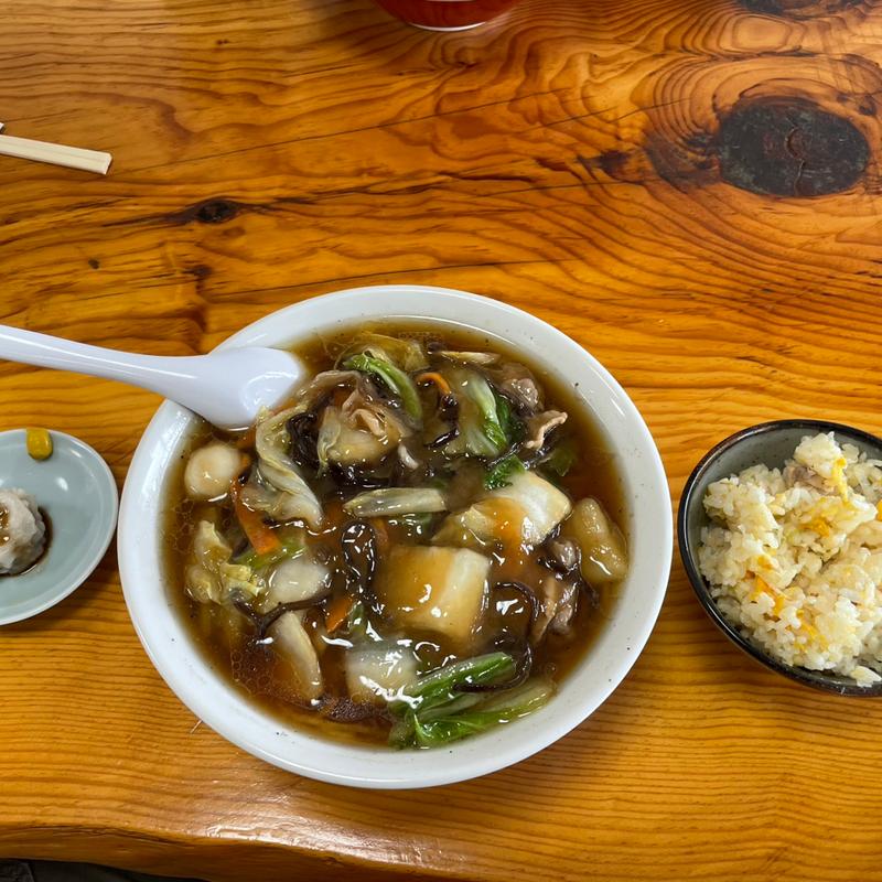 五目ラーメン　大盛り　ミニチャーハン(ムー食堂)