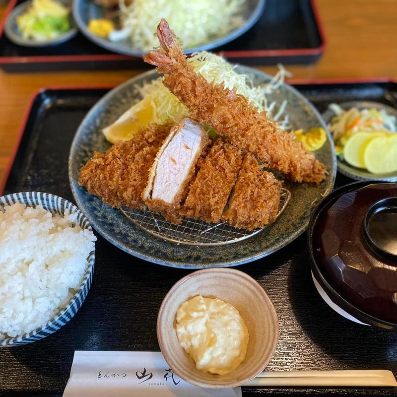 厚切りロースかつ定食 大エビ(とんかつ 山花)