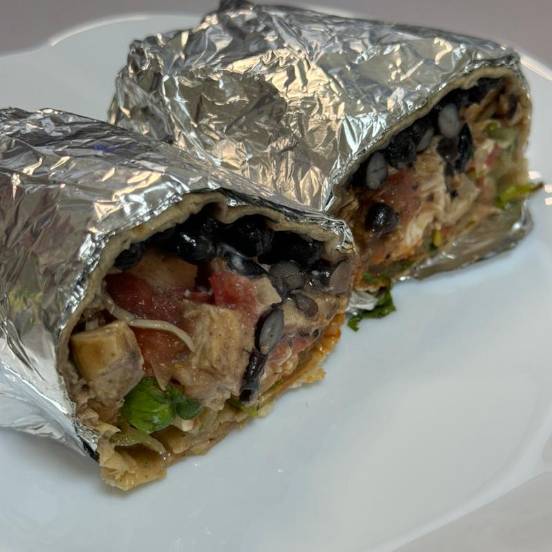 Low GIヘルシーチキンブリトー(FRIJOLES フリホーレス 麻布十番店 AZABU-JUBAN)