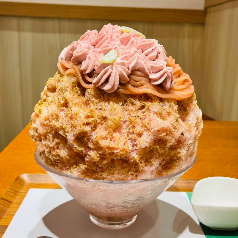 さくら咲く桜もち(銀座のジンジャー 銀座本店)