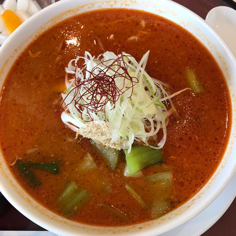 坦々麺(グリーンパークカントリークラブ)