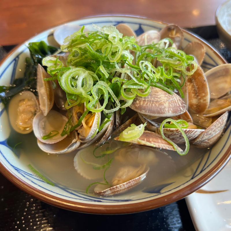 山盛りあさりうどん(丸亀製麺旭川)