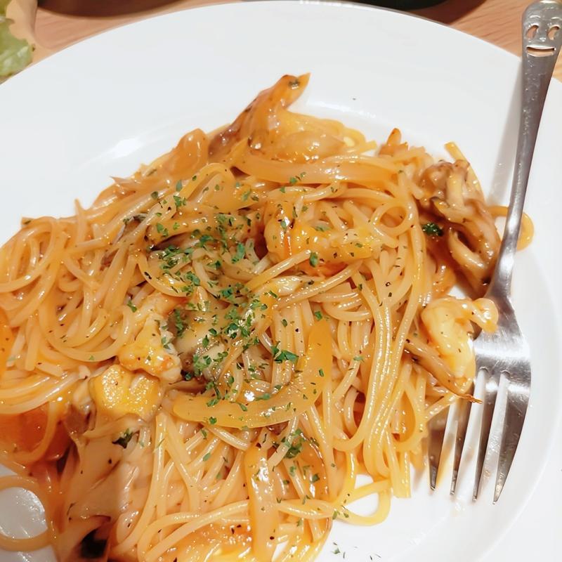 オマール海老ソースのクリームパスタ(和酒だいにんぐ 魚魚呑(とととん))