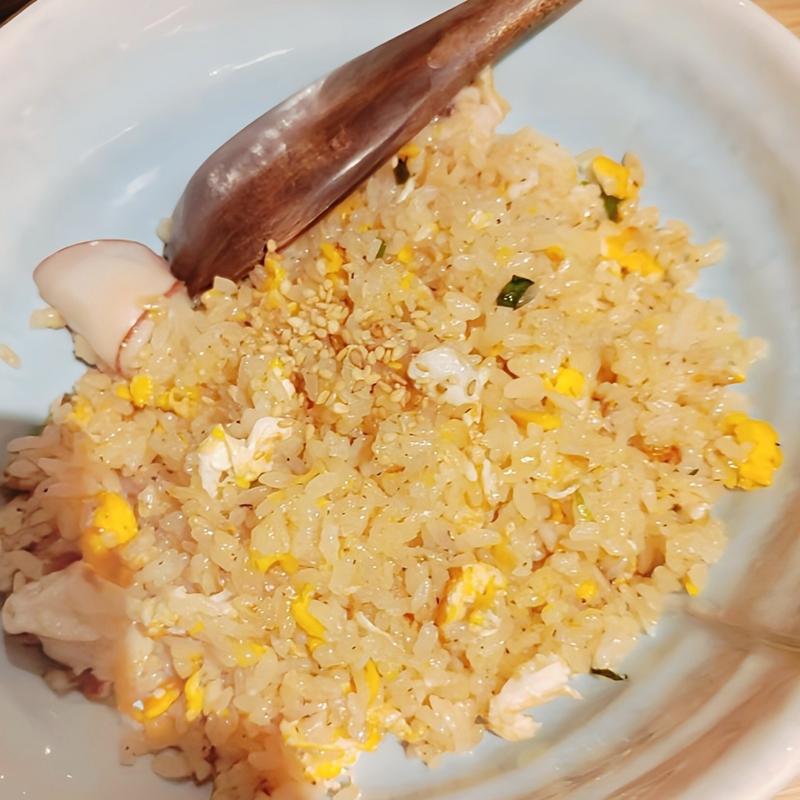 海鮮チャーハン(和酒だいにんぐ 魚魚呑(とととん))