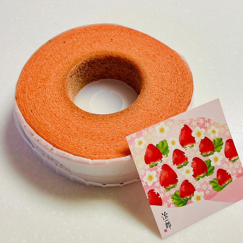 苺のバームクーヘン(治一郎 アトレ恵比寿店)