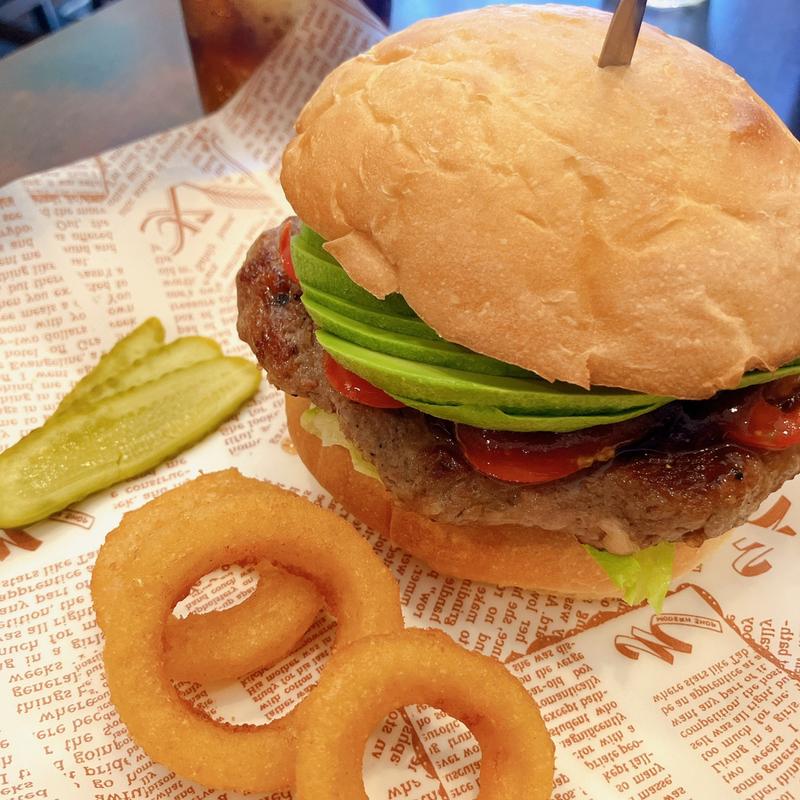 アボカドバーガー(Chevy’s HAMBURGER チェビーズハンバーガー)