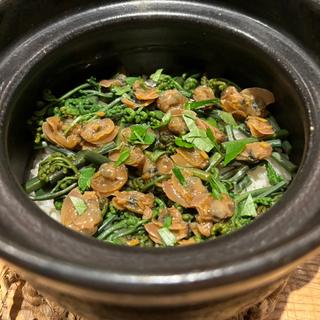 はまぐりの佃煮と蕨の土鍋ご飯(tsugumi)