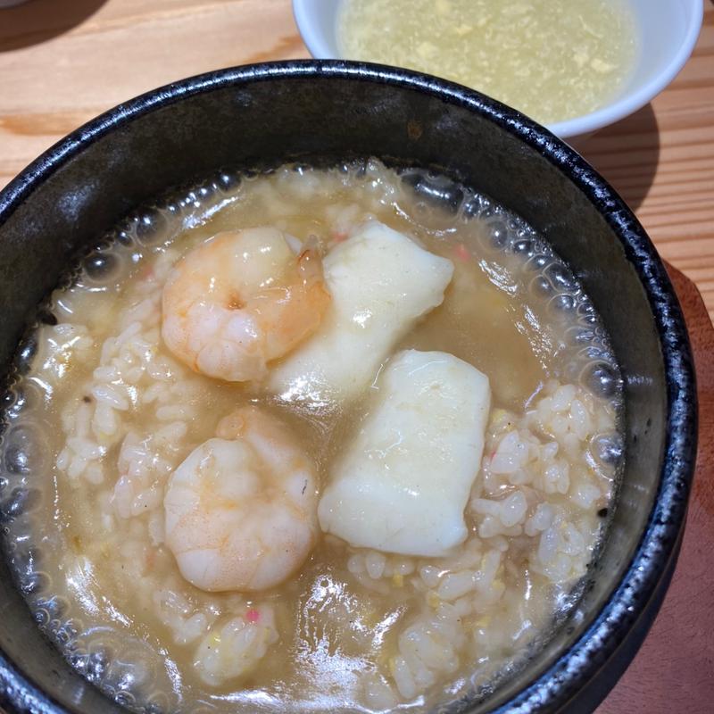 石焼き海鮮あんかけチャーハン(中華厨房 暖家 多摩センター店)