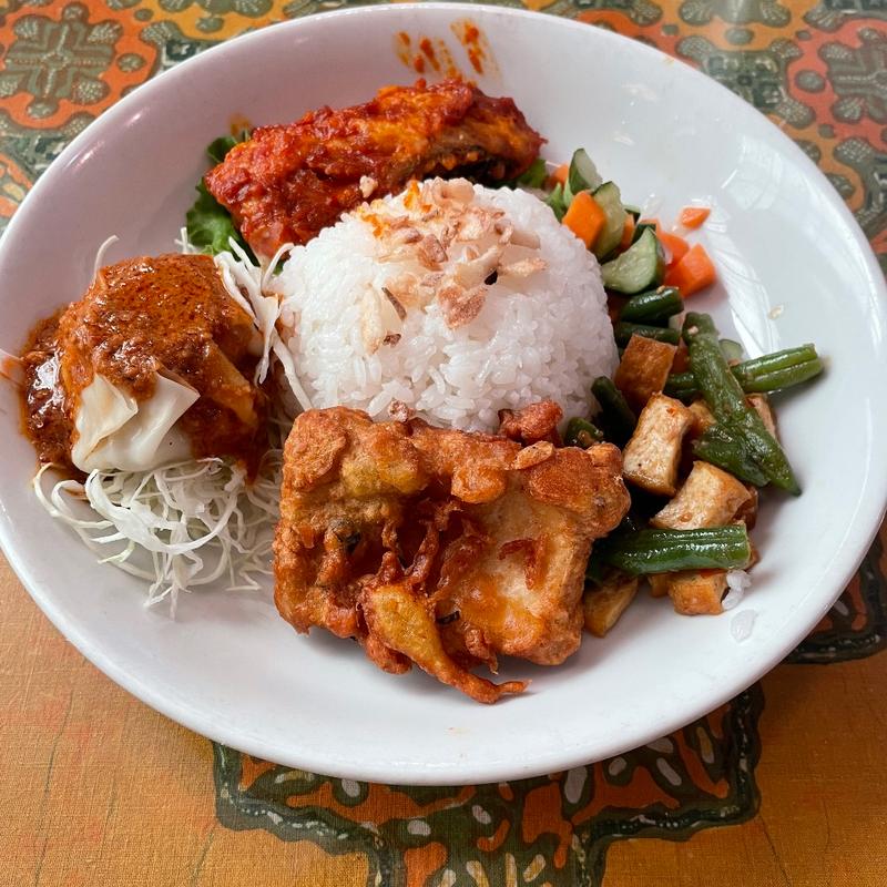 ナシチャンプル(インドネシアレストランCABE(チャベ）目黒店)