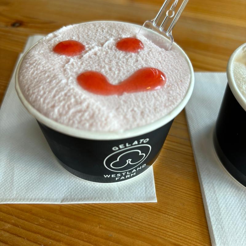 いちごミルク(清水牧場／WESTLAND FARM)