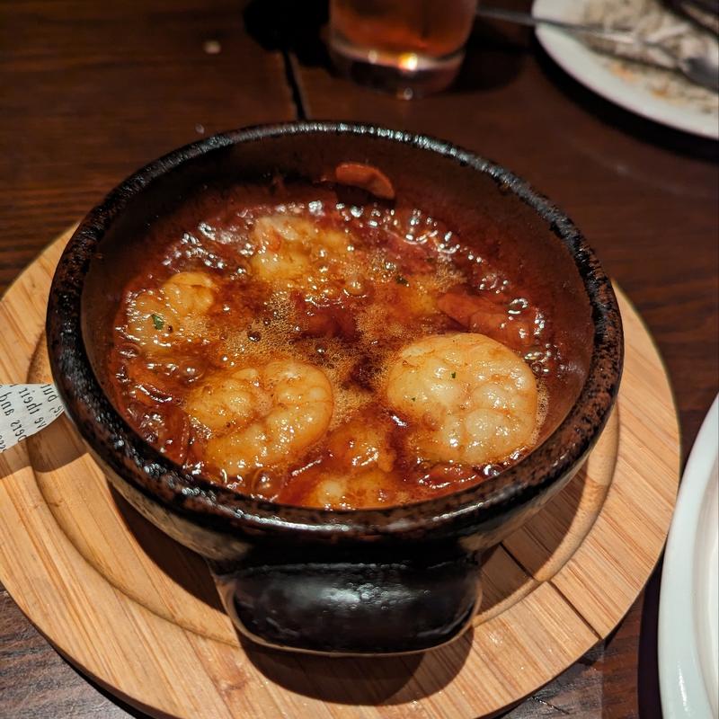 海老のアヒージョ(Meson del Puerto【メソンデルプエルト】)