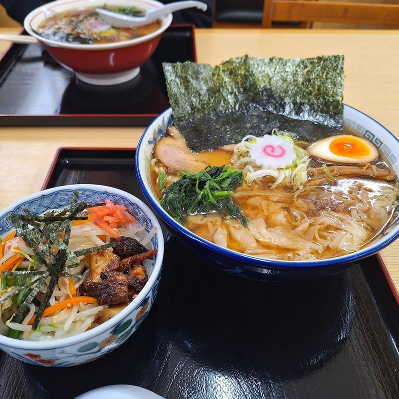 手打ちワンタン麺 大盛 ミニビビンバ丼(トクちゃんらーめん 本店)