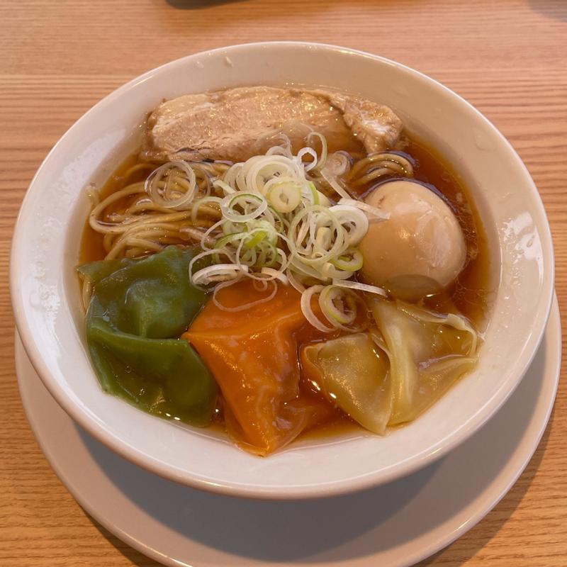 赤黄緑生わんたんらぁめん(生わんたんらぁめん専門店 赤黄緑)