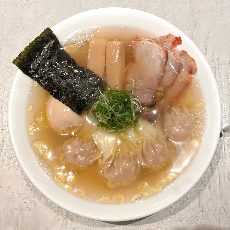 肉ワンタンメン白醤油(ワンタンメン専門店たゆたふ)