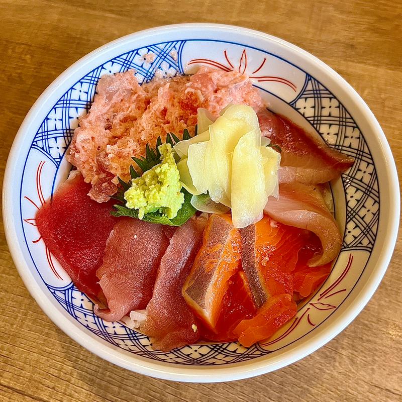 まぐろサーモンねぎトロ丼(磯丸水産 プリンセス大通り店 )
