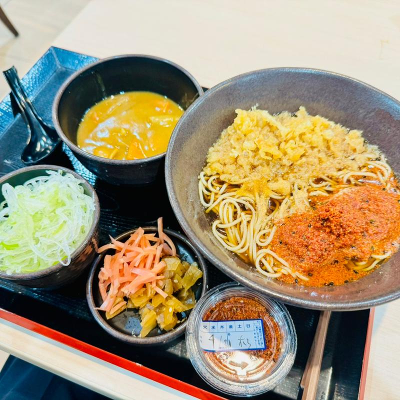 かけ蕎麦＋ネギ＋サービスカレー＋サービス赤鬼(ゆで太郎･もつ次郎 羽生店)