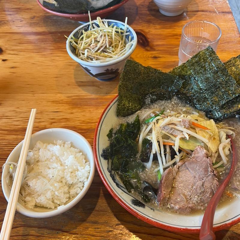 野菜ラーメン　半ライス(椿　ラーメンショップ 木立店 )