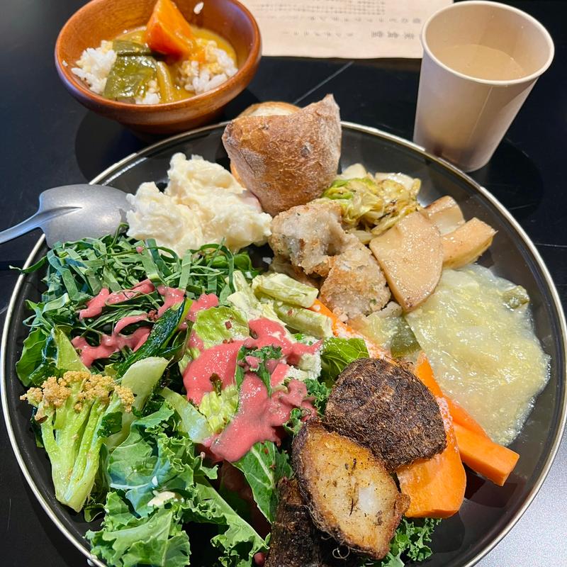 畑のビュッフェランチ(在来食堂)