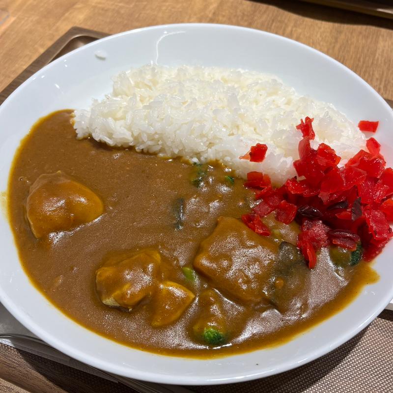 チキンとゴロゴロ野菜カレー(カレーハウス リオ 新宿店)