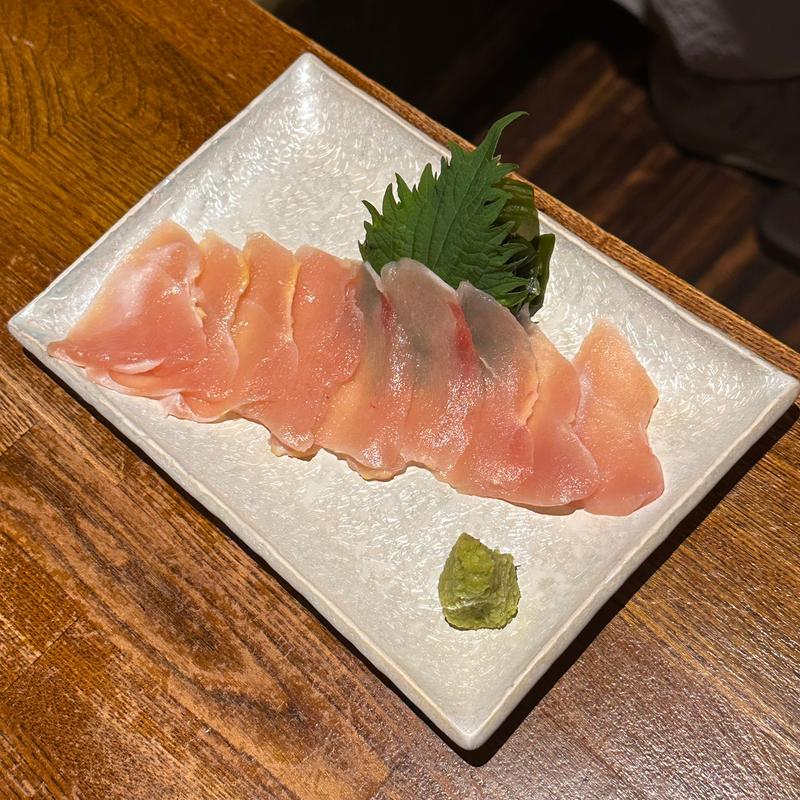 鶏刺し(炭火焼鳥 無門)