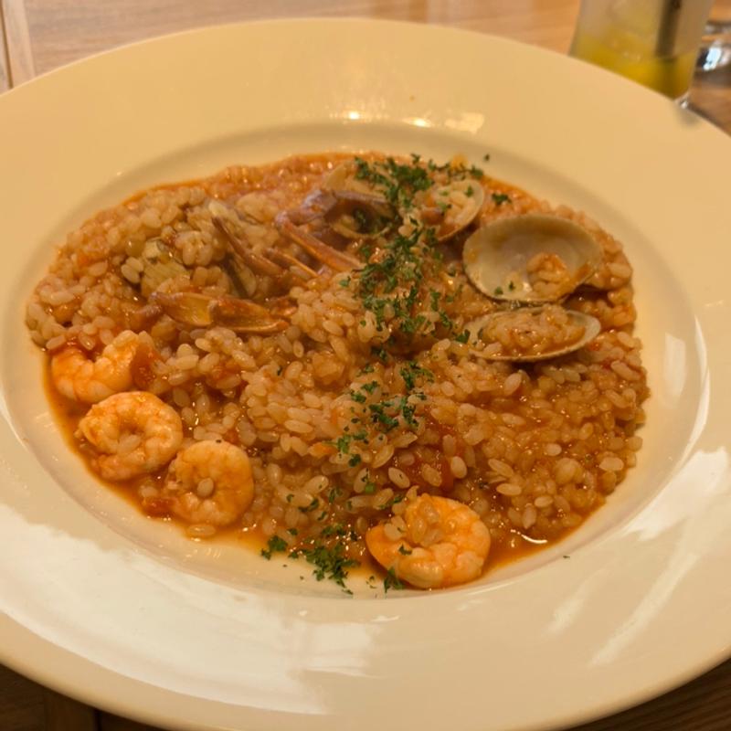 魚介類のリゾットマリナーラ（3850円のランチコースのメイン）(トラットリア ピッツェリア エトナマーレ ミウィ橋本店)