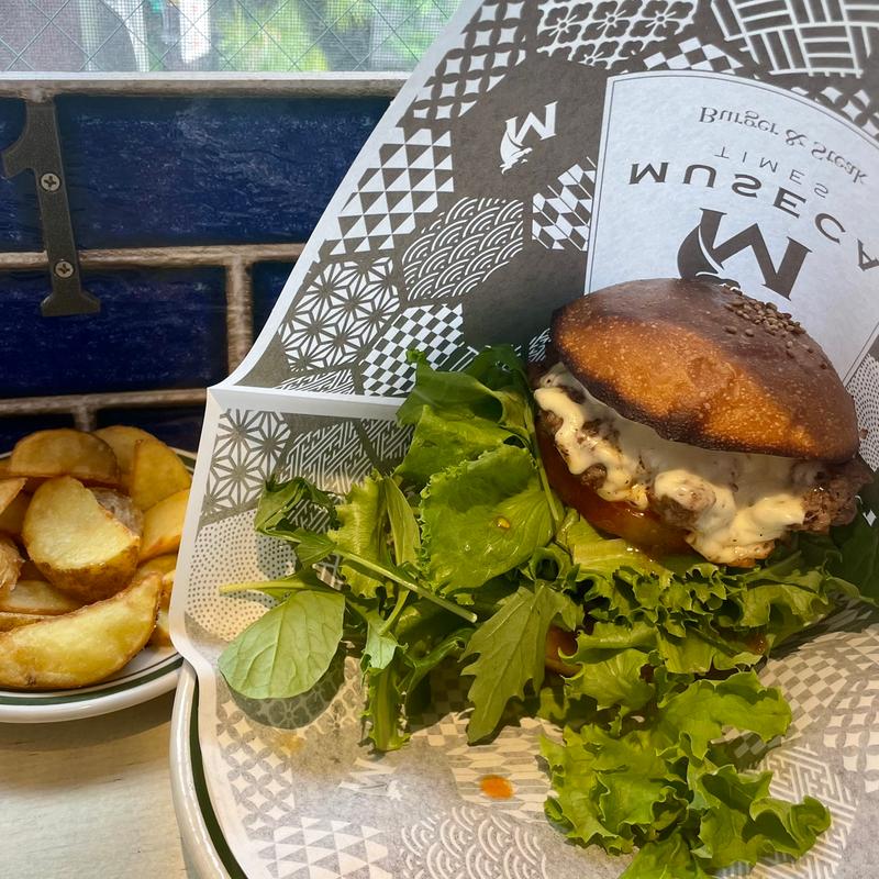 ステッペンチーズバーガー(MUSECA TIMES)