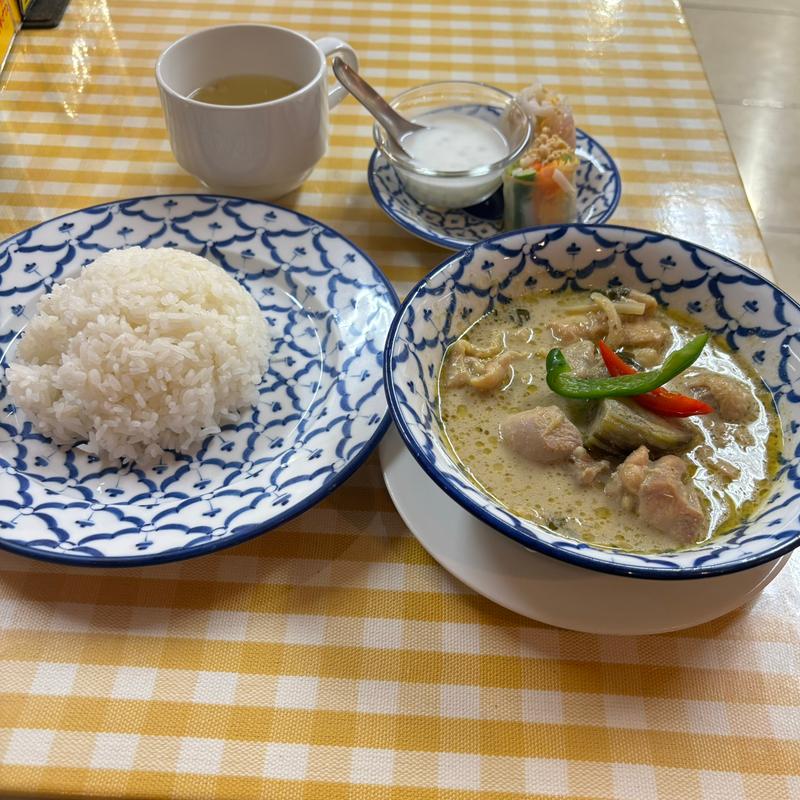 グリーンカレー(タイ屋台料理 ティーヌン 銀座ファイブ店)