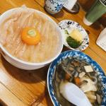 平目漬丼せんべい汁セット(みなと食堂 （みなとしょくどう）)