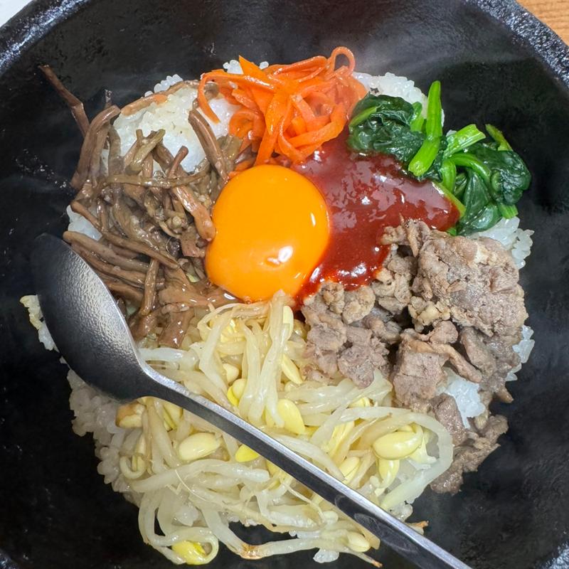 石焼ビビンパ(韓国家庭料理 冨ノ家)