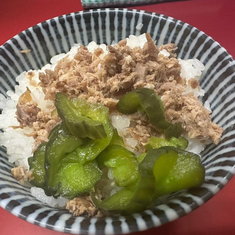 半ライス(横浜ラーメン末広家)