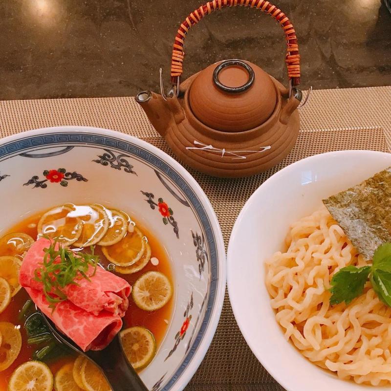 神山すだち香る松茸と和牛の土瓶蒸しつけ麺(MENSHO)