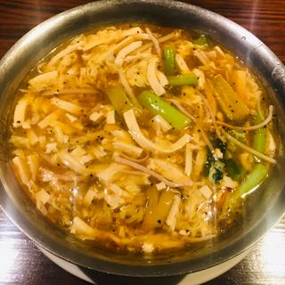 酸辣湯麺(孝華)