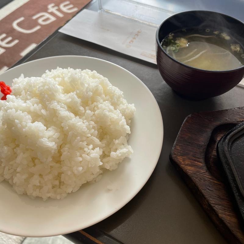 ご飯と味噌汁（ランチセット）(チャム )