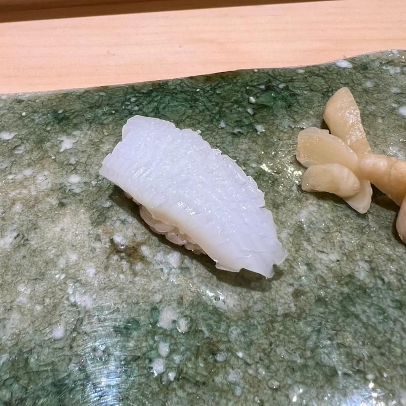 イカの握り(はな板 吉心)