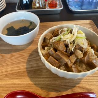 チャーシュー丼(スープ付)