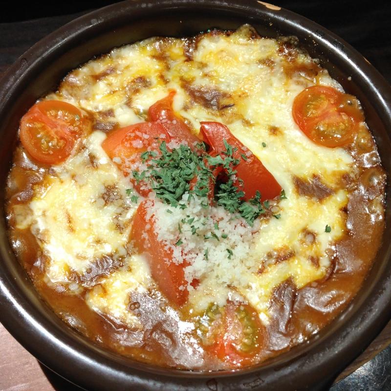 たっぷりチーズと完熟トマトの焼きカレー(咖喱＆カレーパン 天馬 武蔵小杉東急スクエア店)