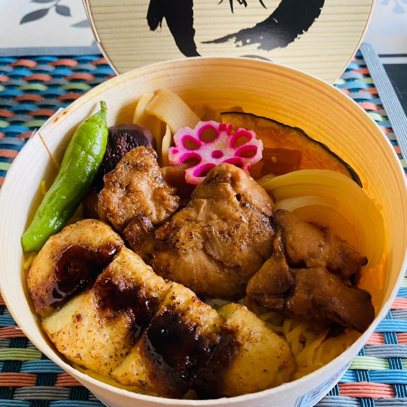 炭火焼鳥とつくねわっぱ(小田原わっぱやラスカ小田原店)