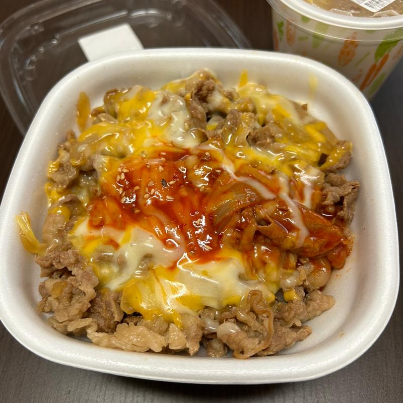 ヤンニョムチーズ牛丼 特盛(すき家 155号常滑大鳥店)