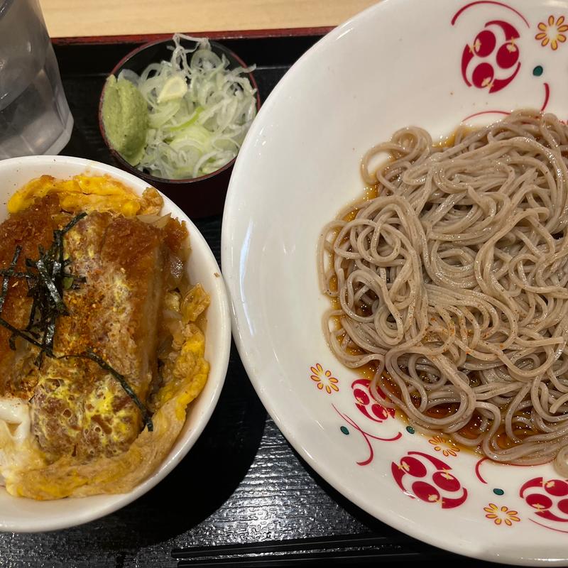 冷やし蕎麦ミニカツ丼セット(いろり庵きらく 八王子)