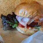 島ウマバーガー(淡路島バーガー専門店 SHIMAUMA BURGER 箕面店)